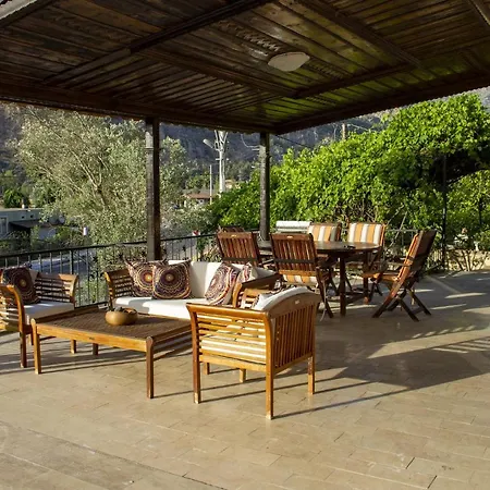 فيلة No.25 - Private Pool & Outdoors - Orhaniye